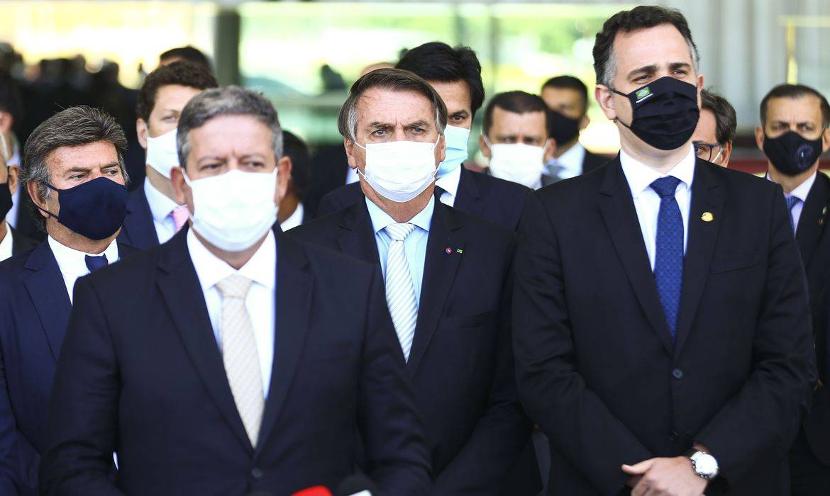 Governadores de 16 estados acionam STF, Congresso e Presidente Bolsonaro contra ataques e por paz
